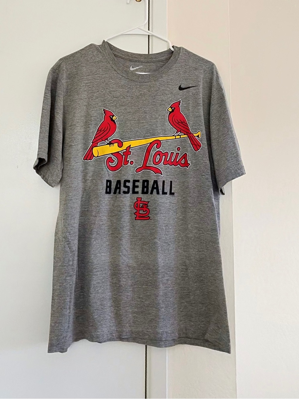 Nike Grey St. Louis Cardinals Baseball Tee with Red & Yellow Logo